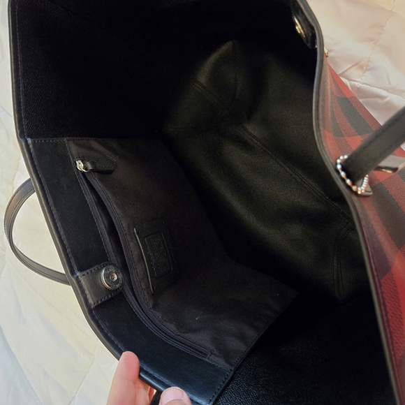 Coach City Tote and matching wallet - Picture 3 of 8